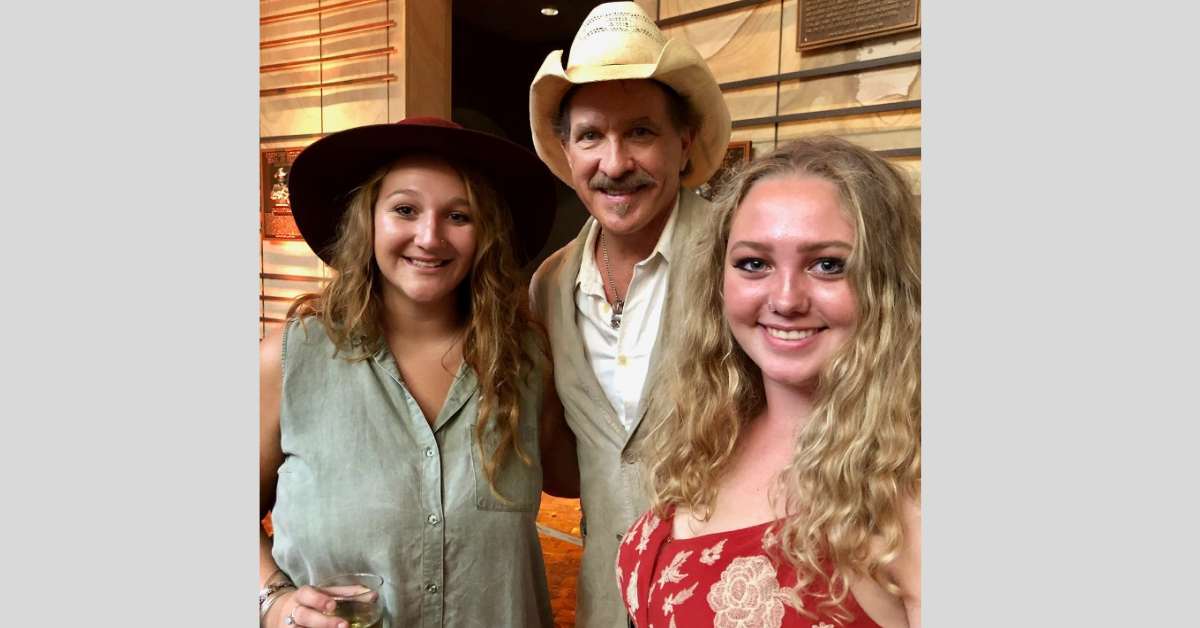 Carly Kix Brooks_2019.png